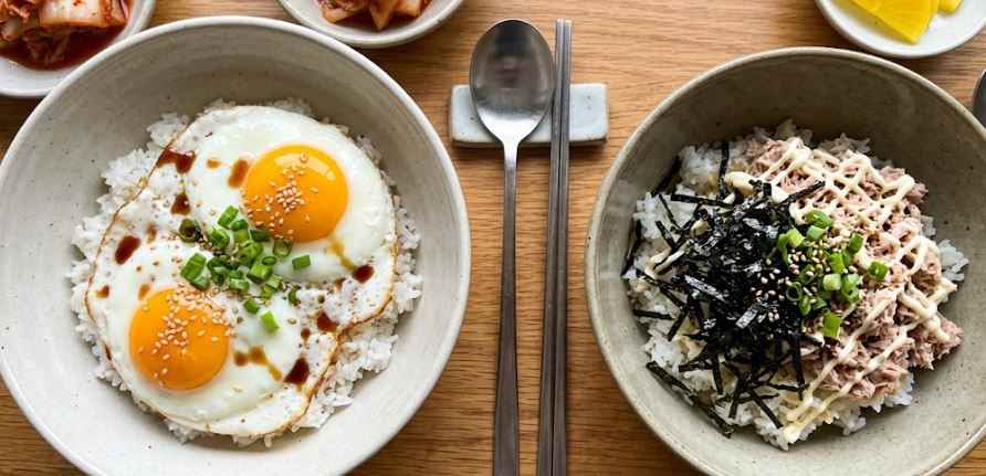 계란간장밥과 참치마요 덮밥