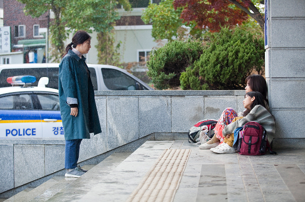 영화-고속도로-가족-라미란-서이수-박다온-스틸컷