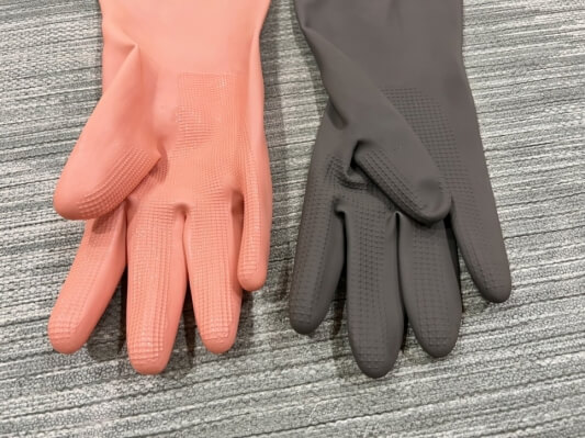 생활공작소와 스카치브라이트 고무장갑 비교 사진