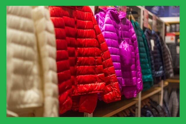 마트-의류-진열대