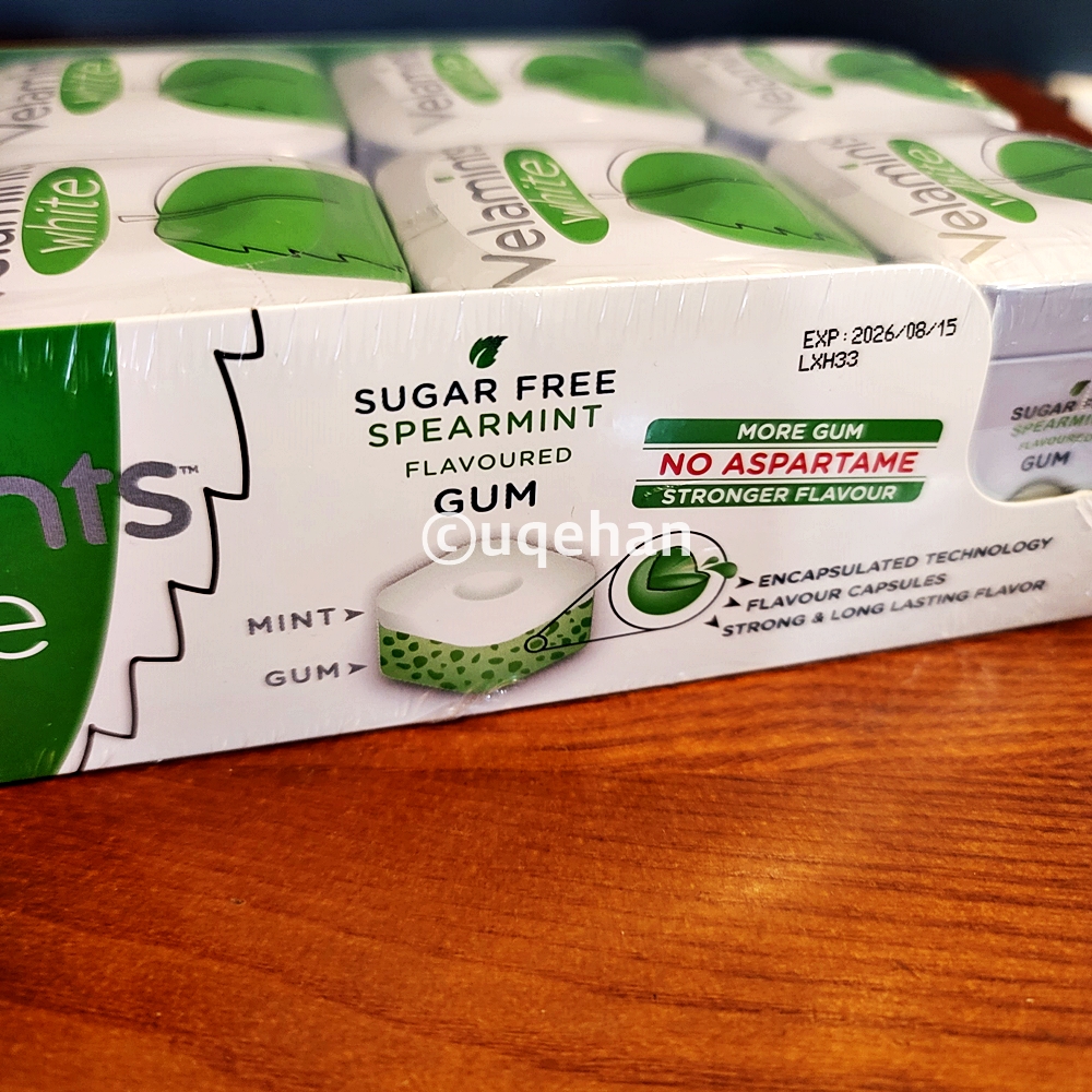 코스트코 벨라민트 화이트 스피어민트 추잉껌 제품 옆면에 sugar free speamint 라고 쓰여있다. no aspartame 이라고 쓰여있다.