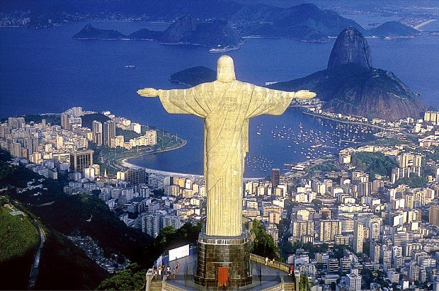 코르코바도 언덕 예수상에서 내려나본 리우 시내