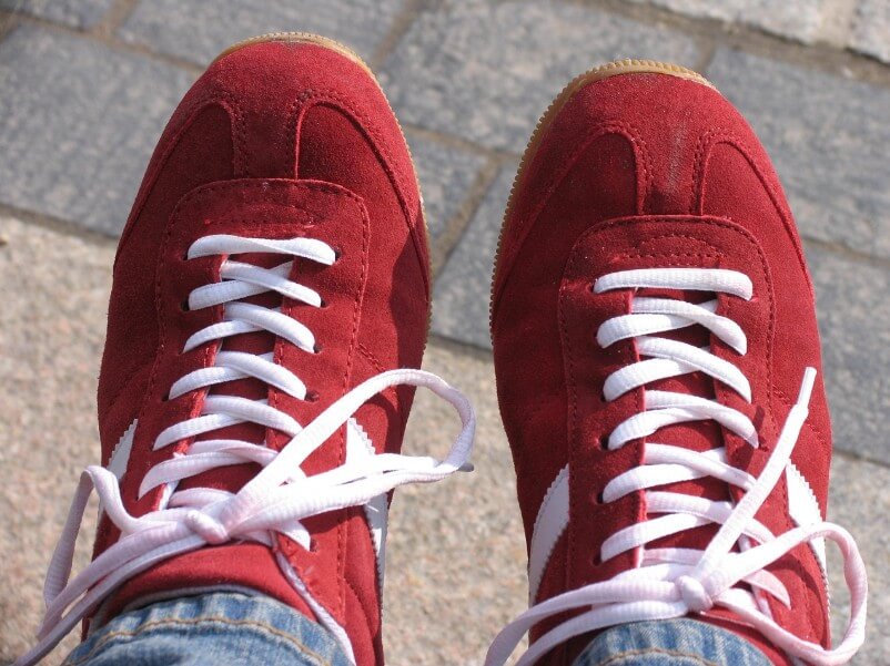 편안한 운동화를 신고 있는 모습