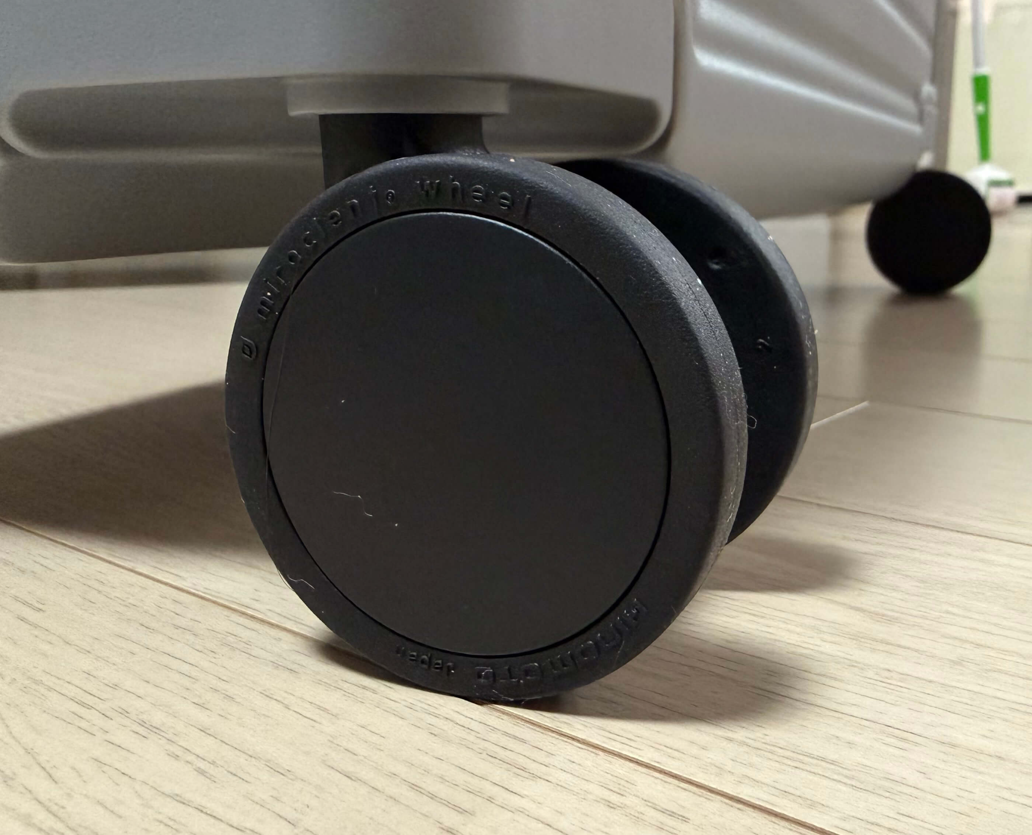 리드볼트 캐리어 플랩