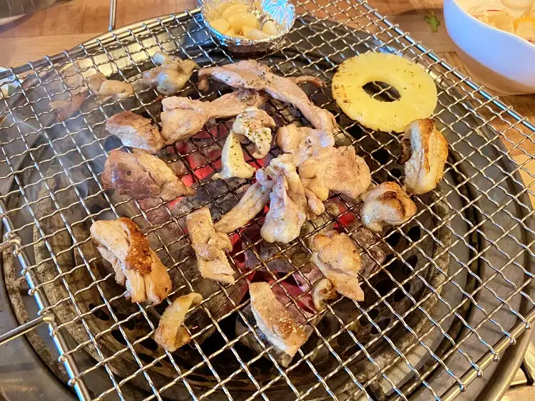 투데이 맛있는 메뉴 닭 특수부위 연골, 안창살, 닭껍질, 허벅지살, 닭목살 숯불 구이 맛있는 식당 추천 부산 남천동 맛집