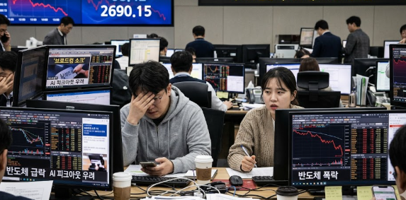 반도체 급락에 개미들 '당황'&hellip;연기금과 외국인은 '이것' 샀다