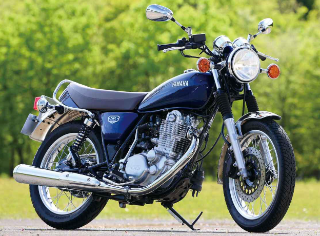 야마하 오토바이 YAMAHA SR400 Final Edition 마지막 모델의 측면 사진