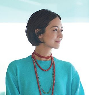 짧은 단발 스타일