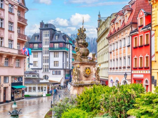 카를로비 바리 (Karlovy Vary)