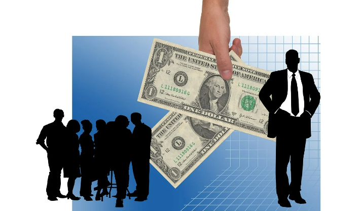 퇴직연금을 준비중인 회사원들