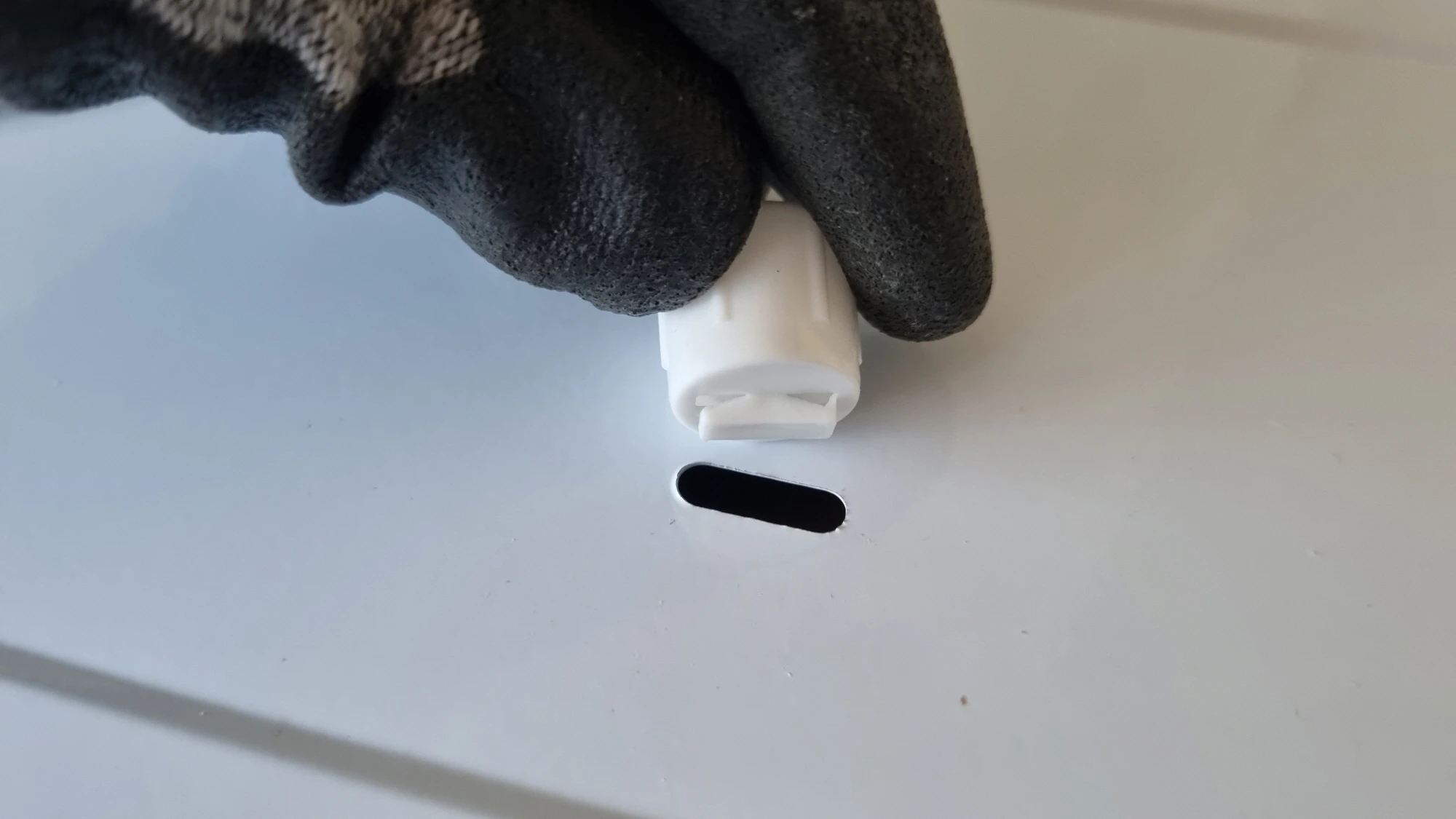 전등 위 부품 끼우는 방향