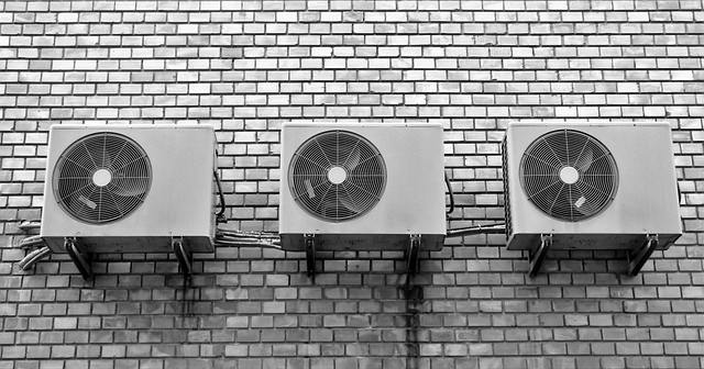 에어컨 실외기 화재 예방 방법