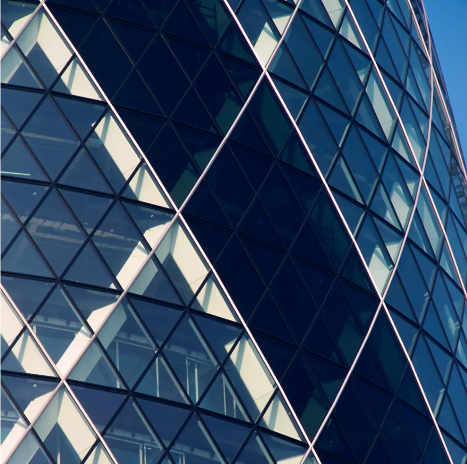 스위스리 은행 외부의 소용돌이 디테일