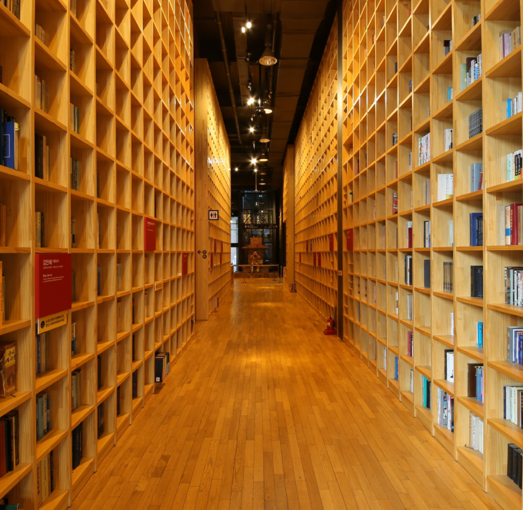 책 좋아하는 아이와 파주 도서관 지혜의 숲