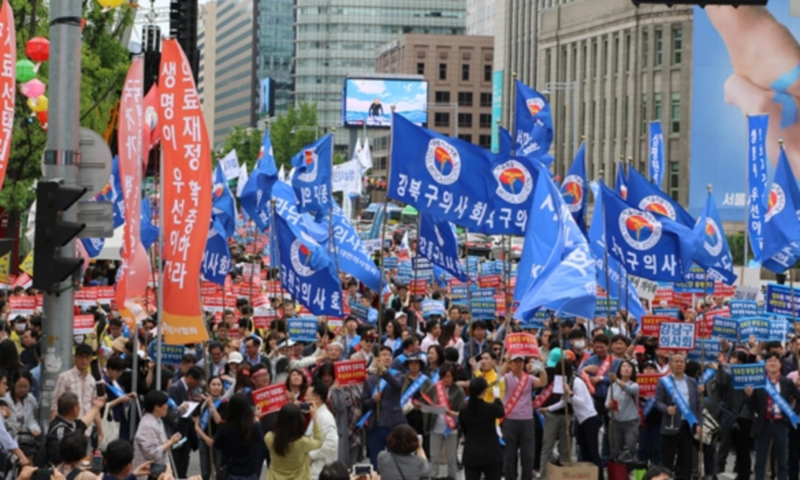 전공의 전문의 차이