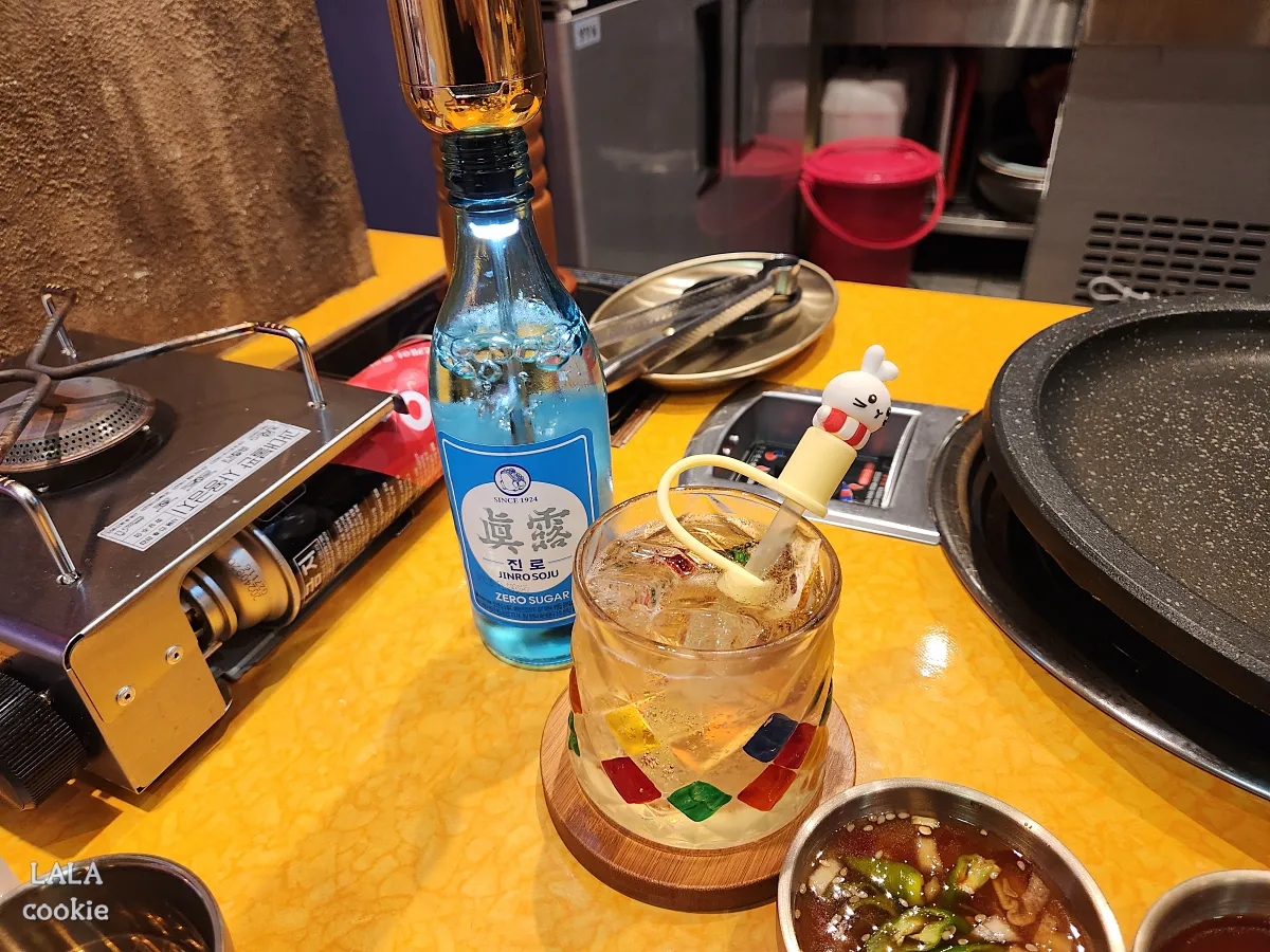 대구-중구-소막창-대창-맛집-몽실집-소주와-하이볼-빨대