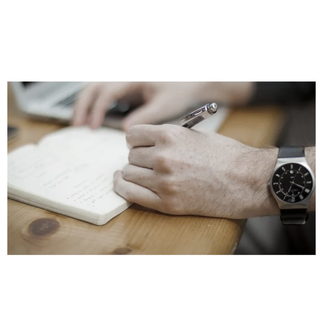 손목통증과 관련된 사진입니다.