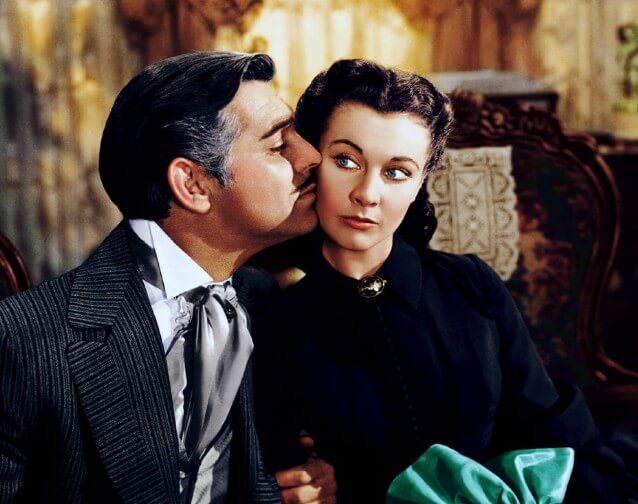 레트가 스칼렛의 뺨에 키스하는 장면