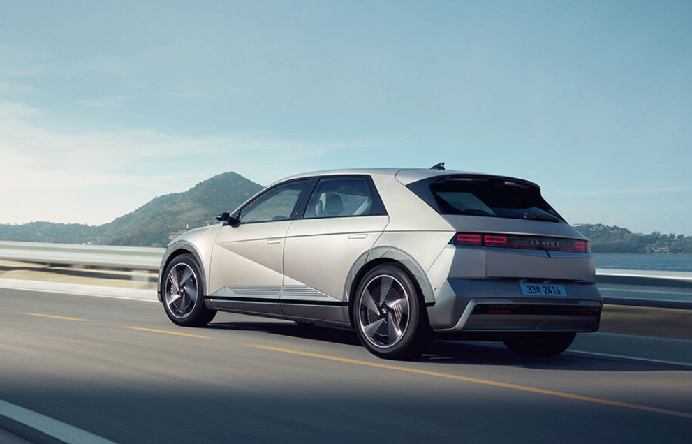 아이오닉 5 실사용 후기: 디자인&#44; 충전 속도&#44; 주행 성능까지