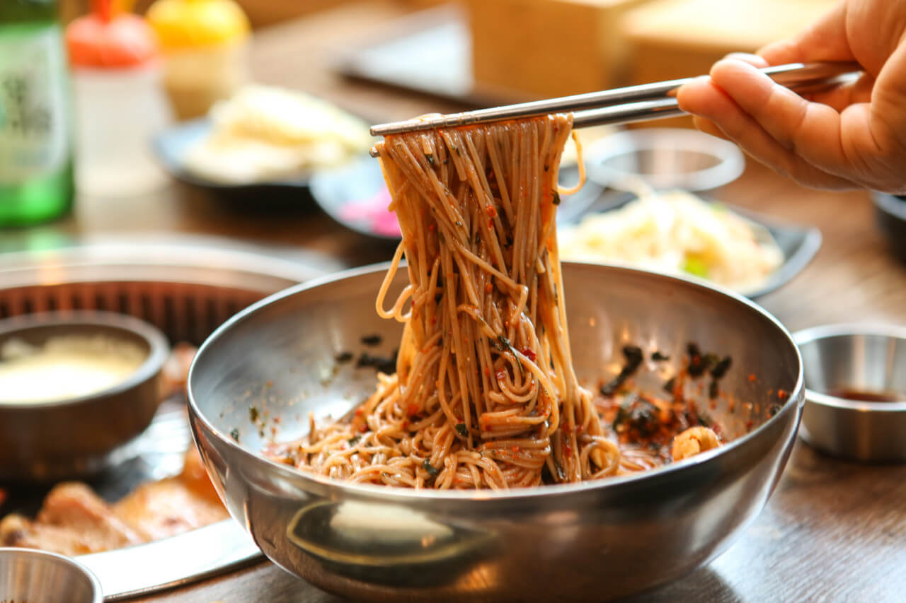 생방송투데이 떴다! 동네방네 가평 닭갈비 맛집 아침고요장작구이&amp;#44; 자라섬 꽃 페스타 &amp; 가평 여행 코스 정리 생방송투데이 3777회
