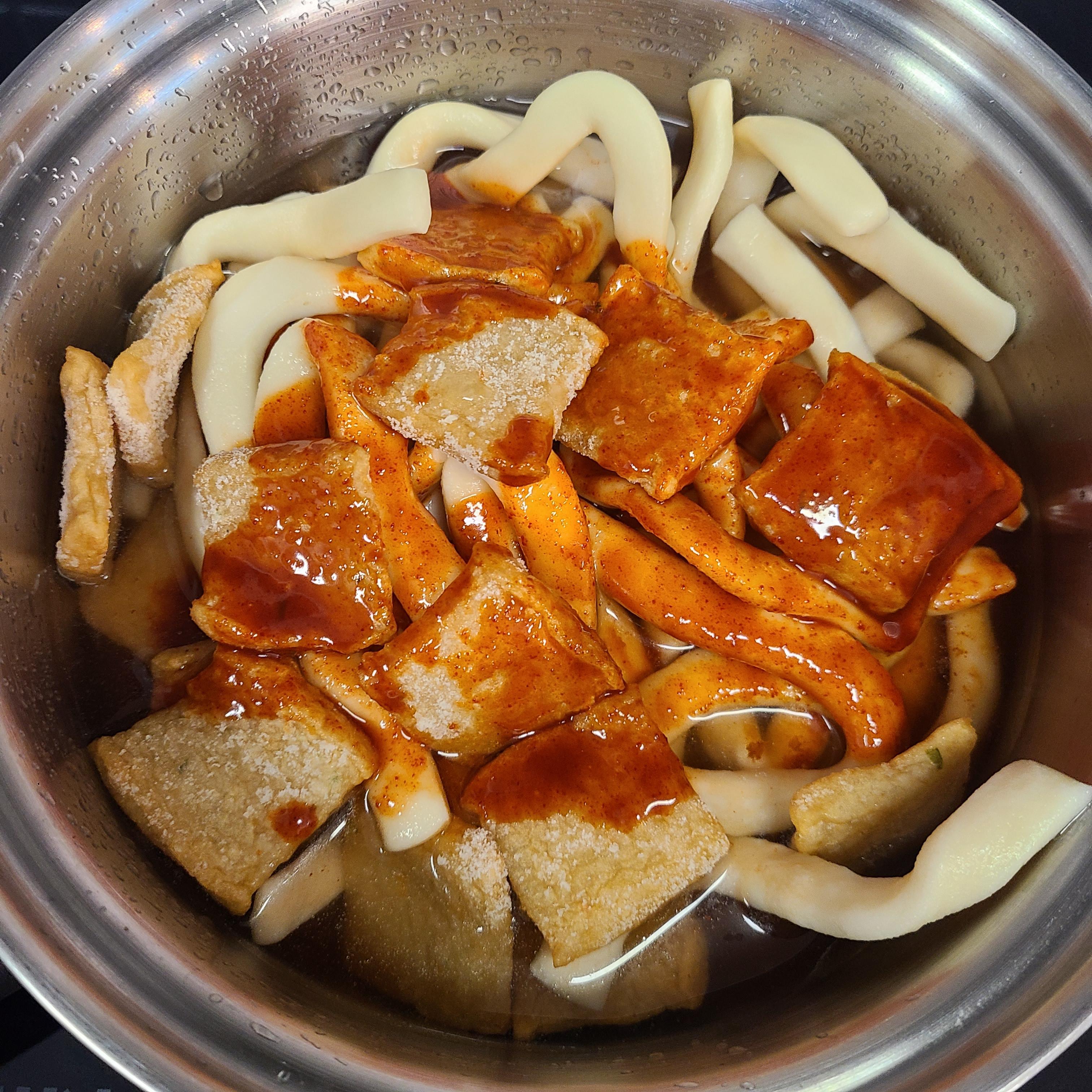 추억의 국민학교 떡볶이 국떡 뉴트로 조리 시작