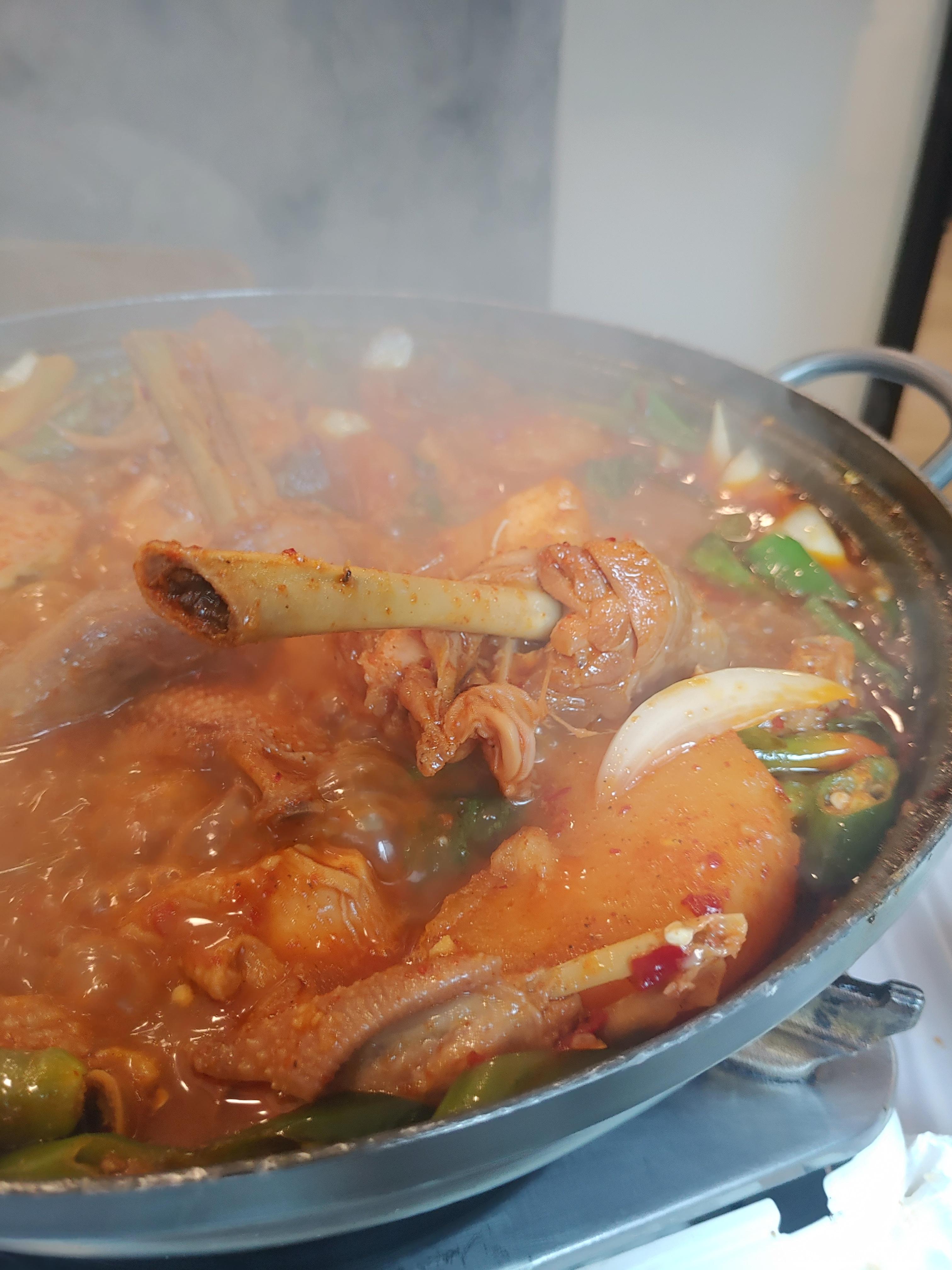 유림의 토종 닭도리탕