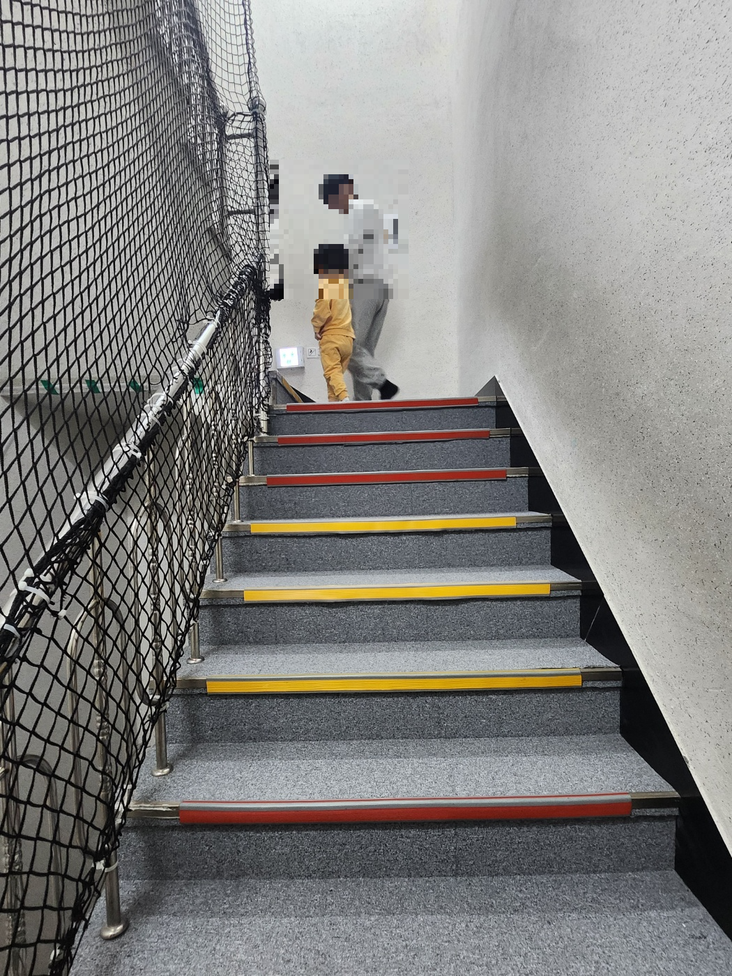 몬스터파크-명지점-계단