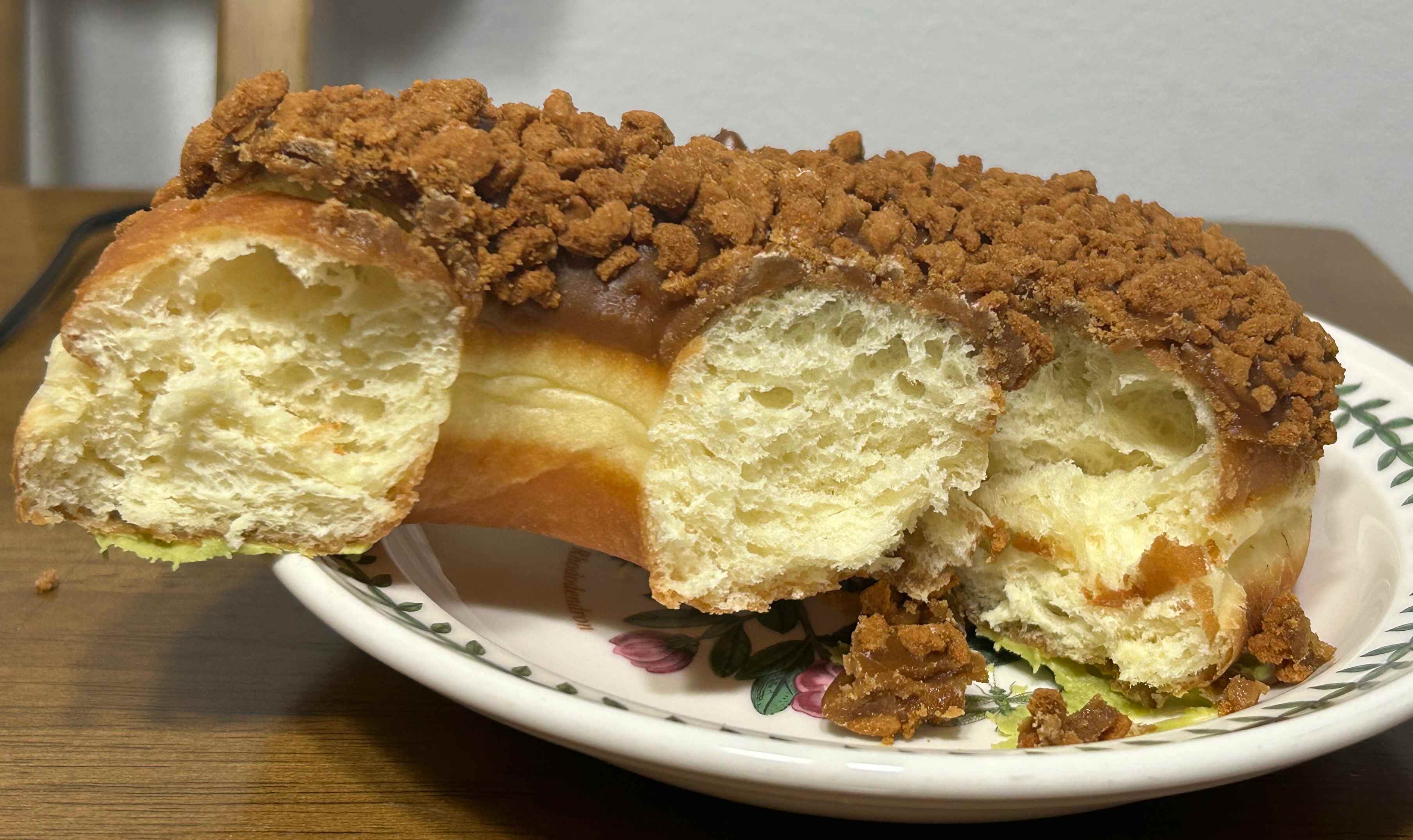 커피크럼 도넛 단면