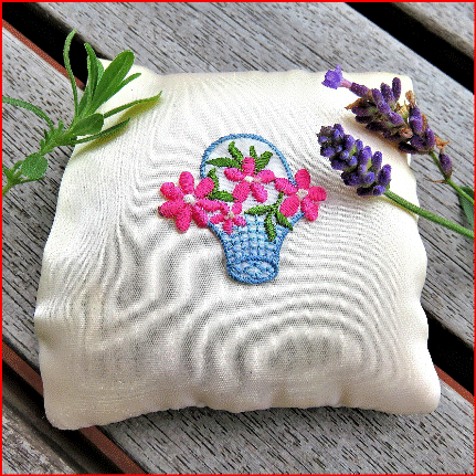 진심을 담은 한 줄이 누군가의 하루를 바꾼다고 믿습니다. 억대뷰는 앞으로도 좋은 글, 좋은 영향력을 나누는 공간이 되겠습니다.
감사합니다.