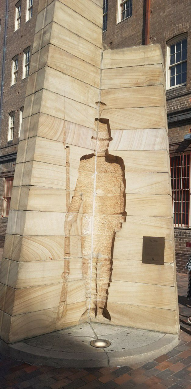 더 록스(The Rocks) 지역의 퍼스트 플리트(First Fleet) 기념 조형물