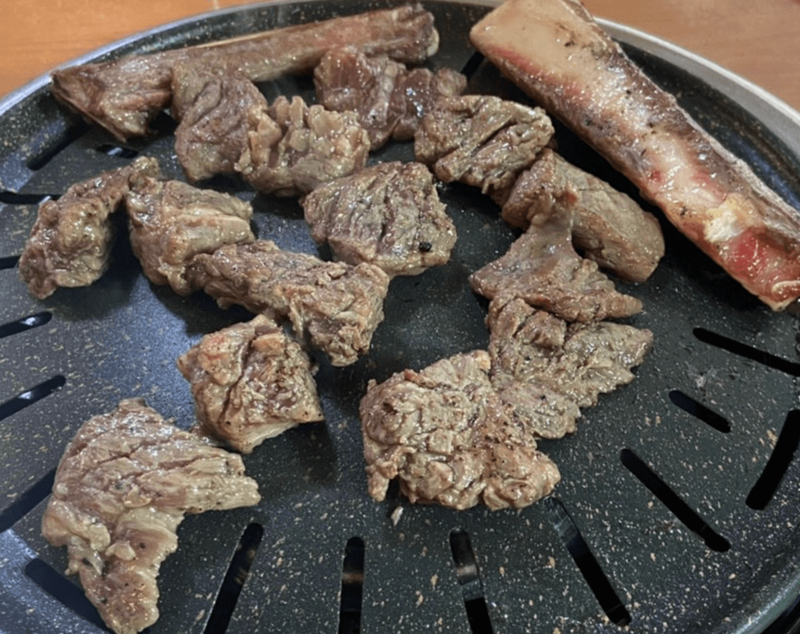 왕갈비-굽는-사진