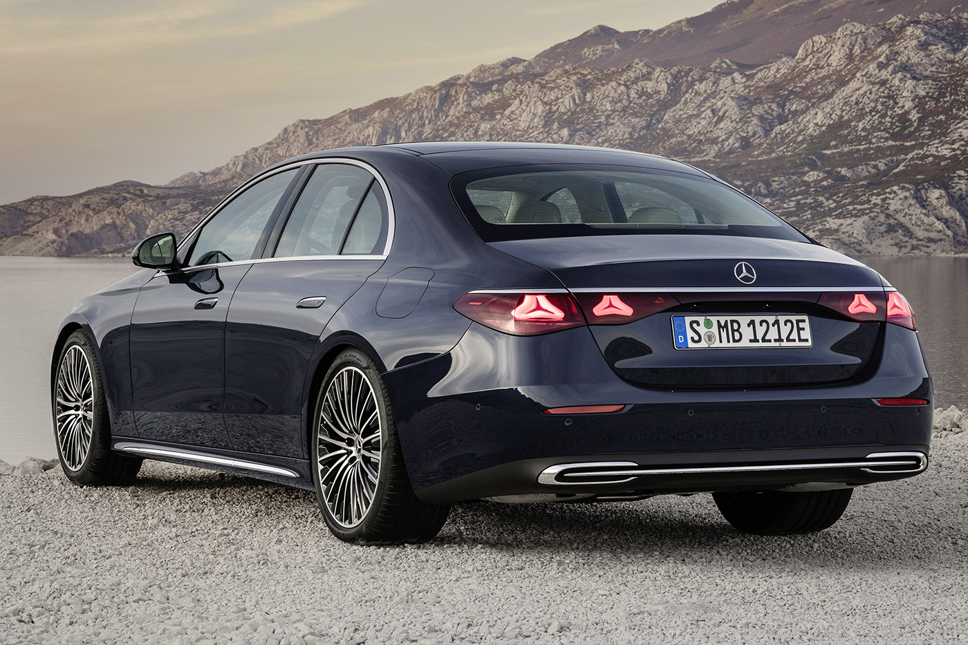 메르세데스-벤츠 E클래스 (W214)