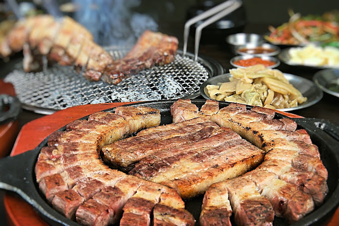 남산 회현동 고기집 '남산의 사계절'