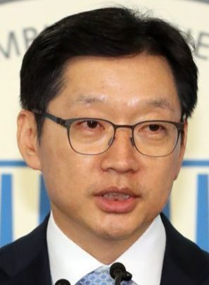김경수 대통령 정무특보 프로필: 나이 학력 고향 盧 마지막 비서관의 18년 만 청와대 복귀
