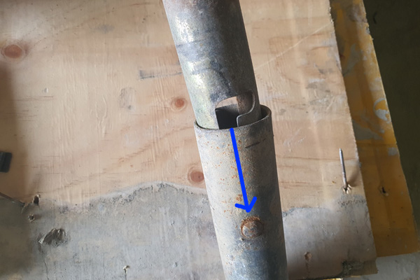 비계-파이프-연결-사진.