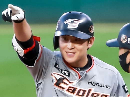 정은원 프로필 나이 고향 학력 연봉 야구선수 경력 인스타