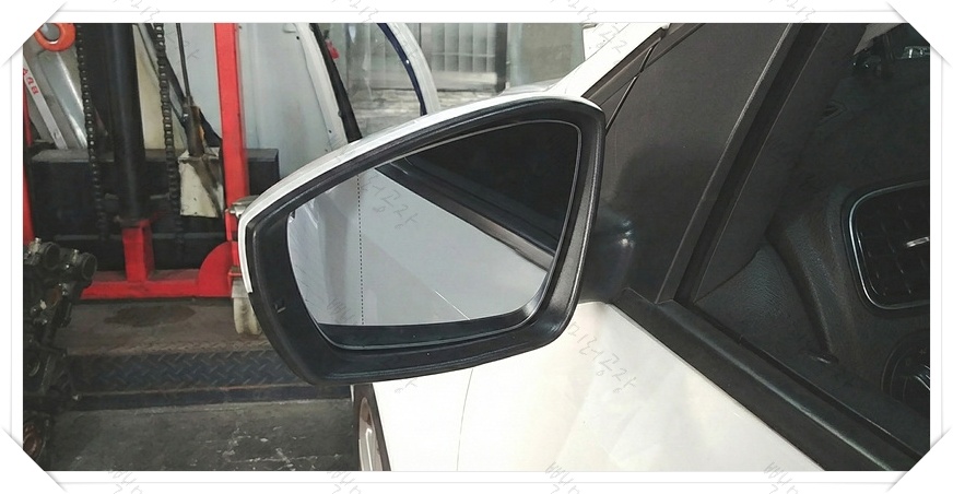 폭스바겐 폴로 운전석 사이드미러 수리 전 후
