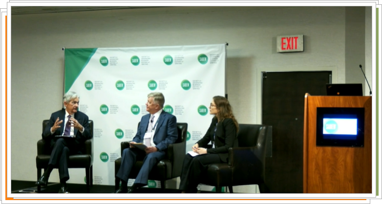 파월 연설 후 인터뷰 진행