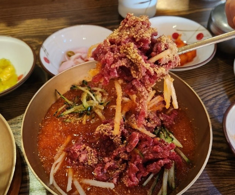 6시내고향 경주 육회비빔밥 육회물회 맛집 정보