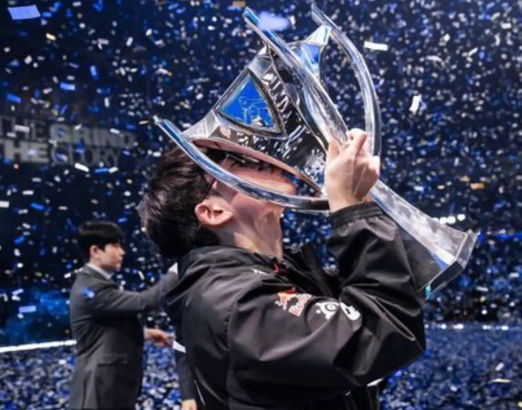 구마유시 이민형