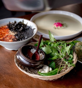 생생정보 고수의 부엌 부산 광안리 낙지볶음과 편백보쌈 맛집 부산 청산 1954 광안리 본점