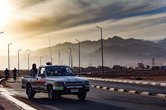 국제운전면허증 발급 방법 2025년 기준 완전정리 – 현장 vs 온라인 차이까지!