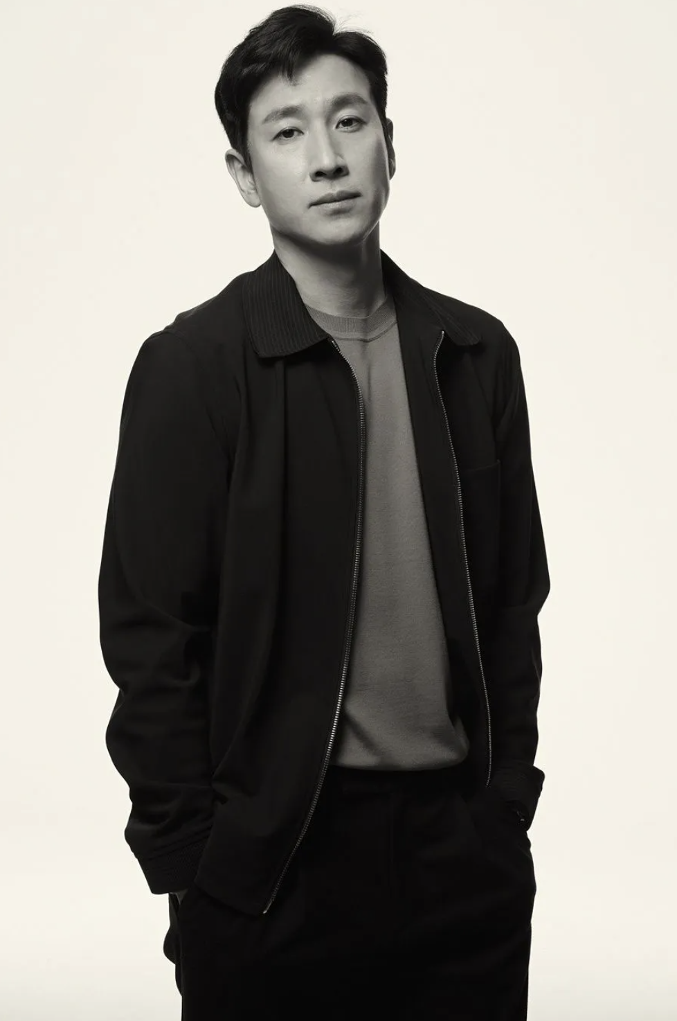 배우 이선균