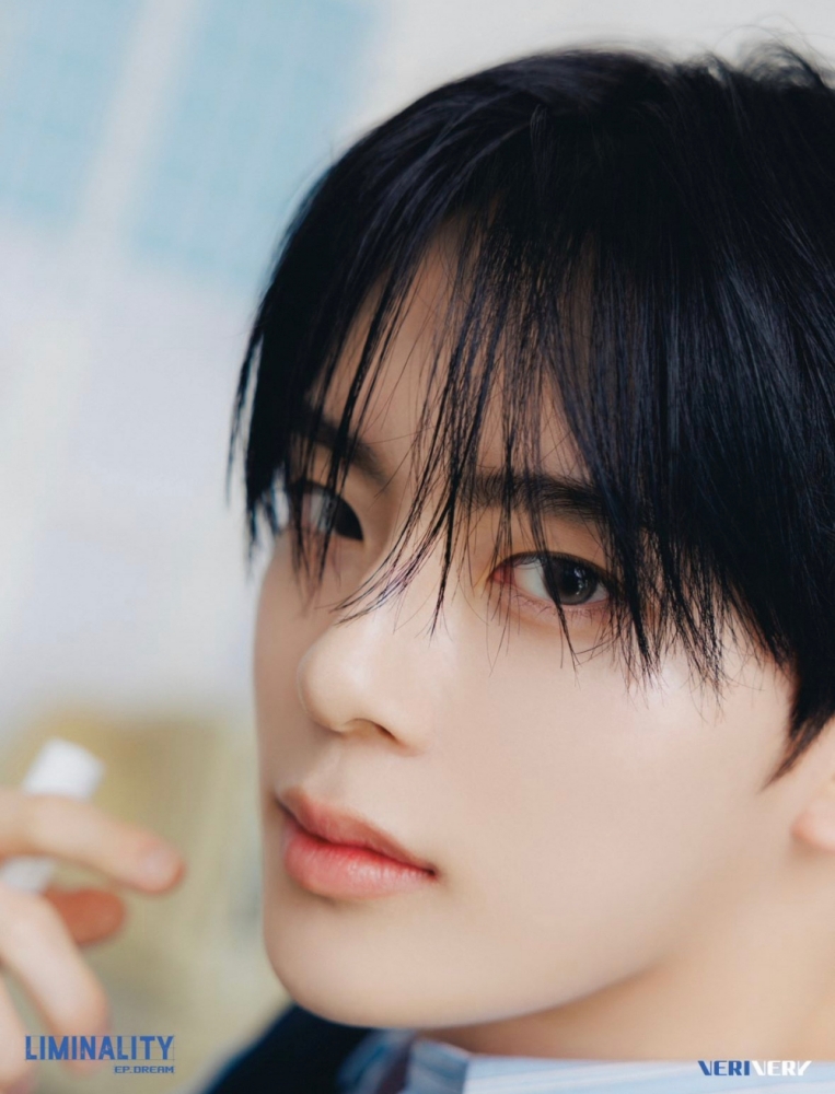 베리베리 강민 오피셜 포토 PLAN 버전, 젤리피쉬엔터테인먼트