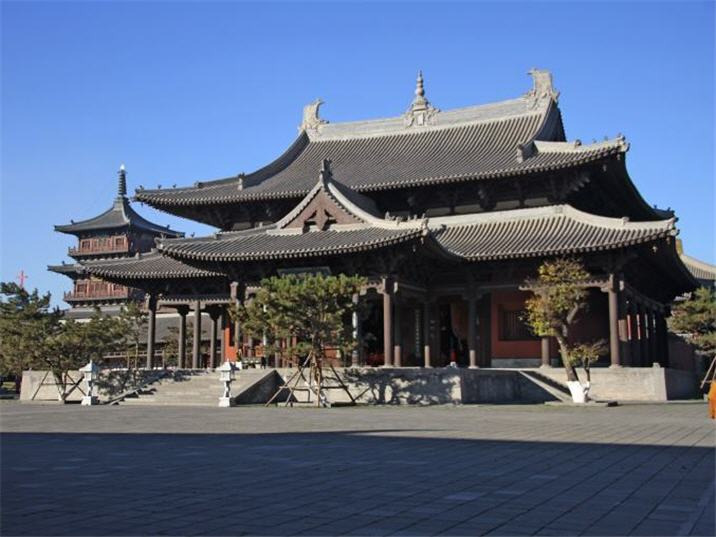향리는 본인 저택을 화려하게 짓는데 속현 사람을 징발해도 문제 없었다