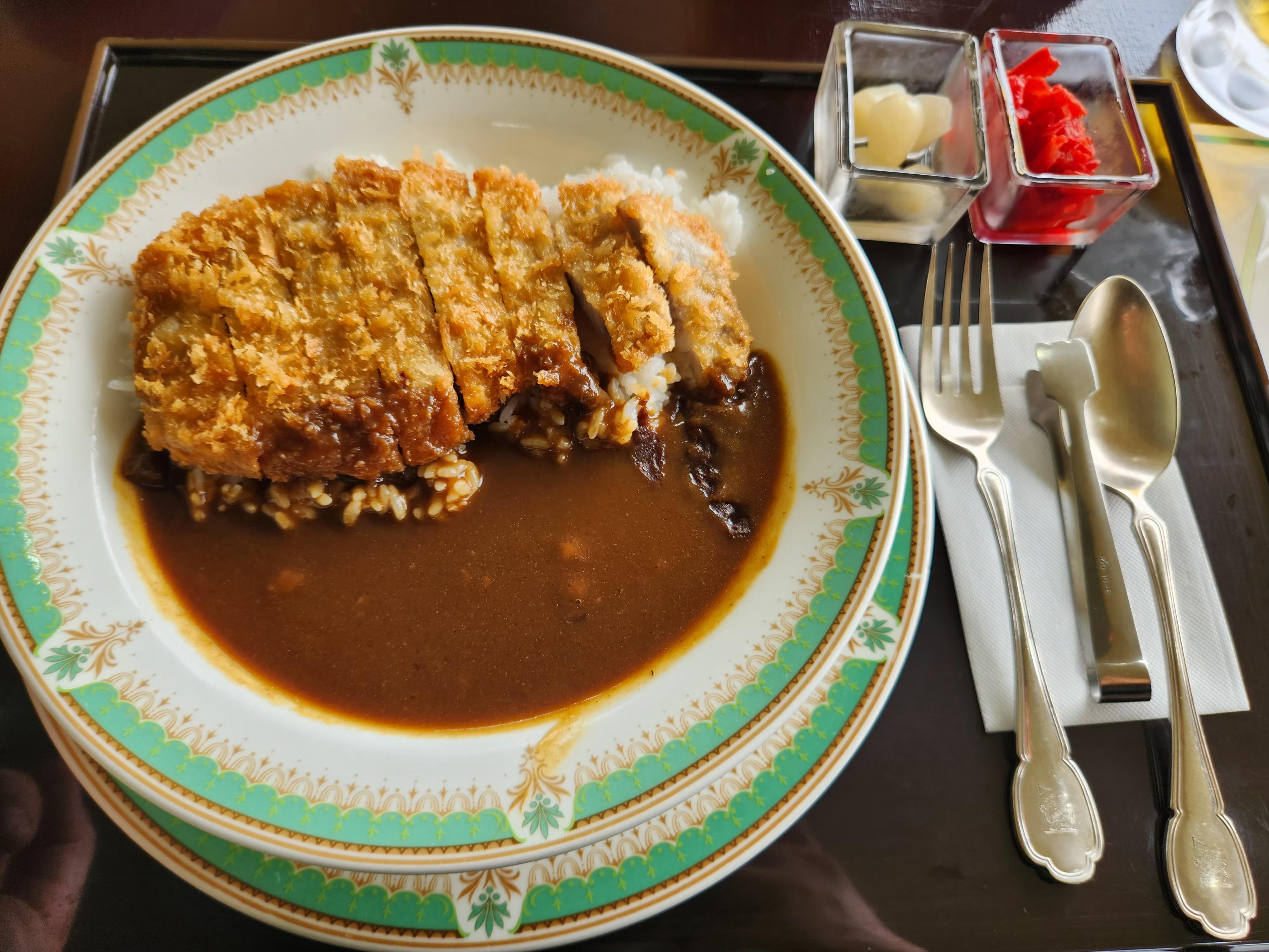 골프장 그늘집에서 먹은 카레돈까스