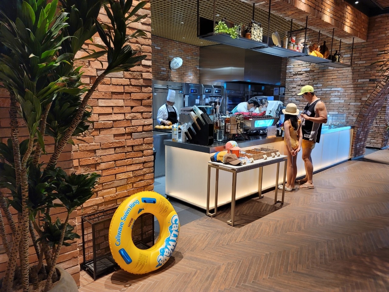 남해 아난티 실외 실내 수영장 수심 튜브 구명조끼 사용 워터하우스 깊이