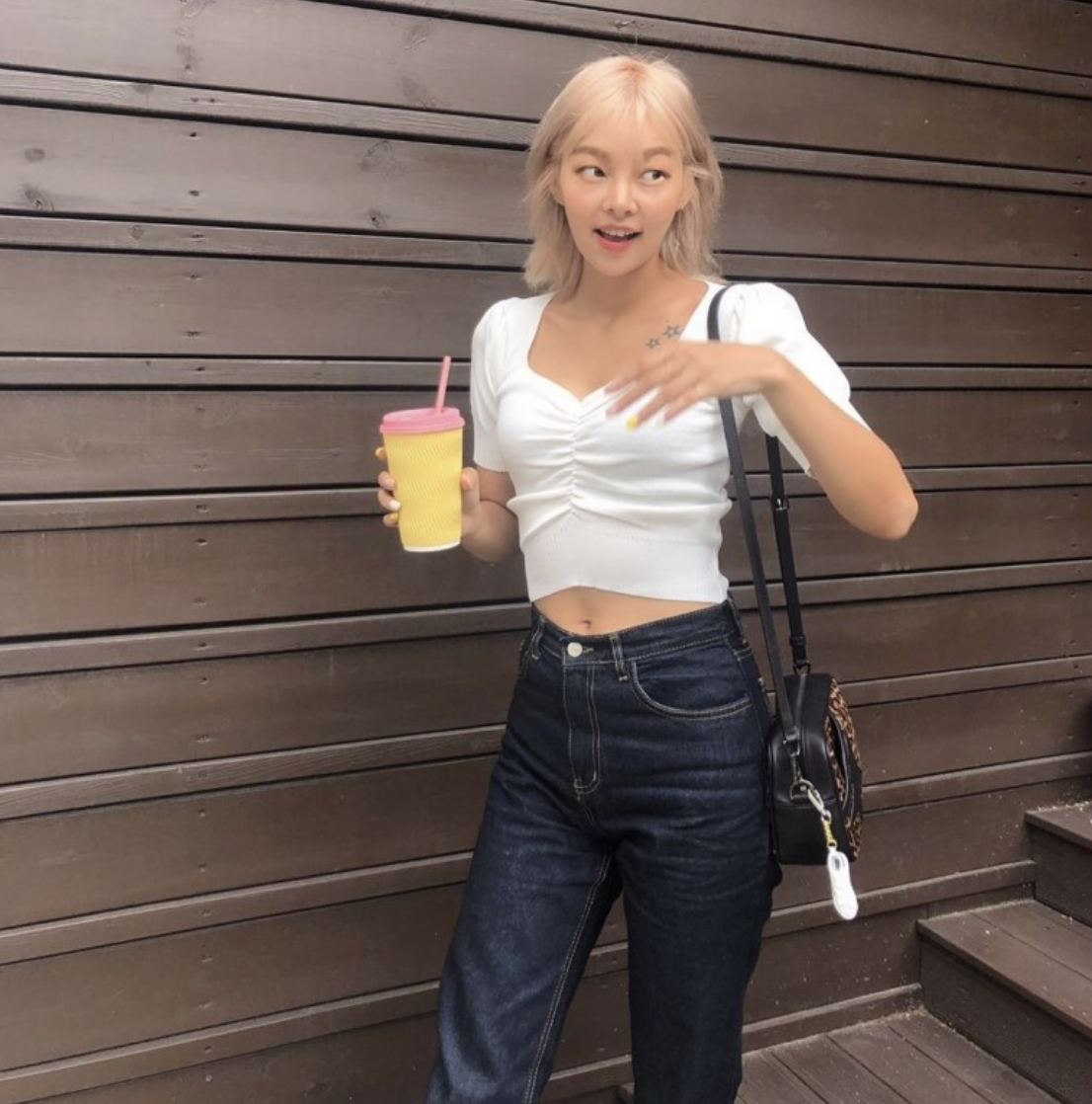 송해나 몸매1