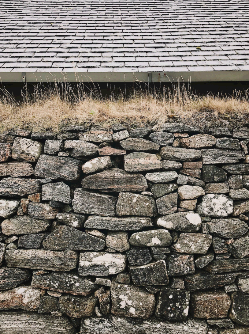 한옥 돌담은 왜 일부러 구불구불하게 만들었을까? – 방풍 기술