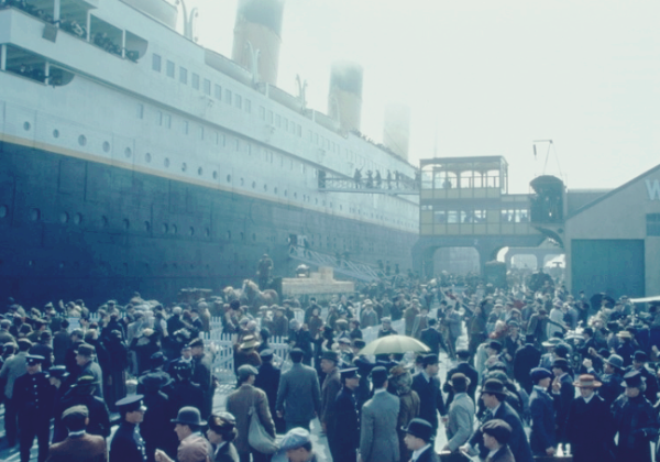 타이타닉 영화 첫 장면이면서 영국의 사우스햄튼 항을 재현한 장면